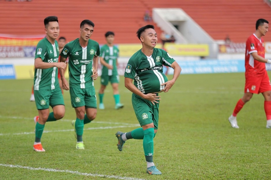 Trực tiếp bóng đá Đồng Nai 0-1 Bình Phước: Công Phượng suýt ghi bàn