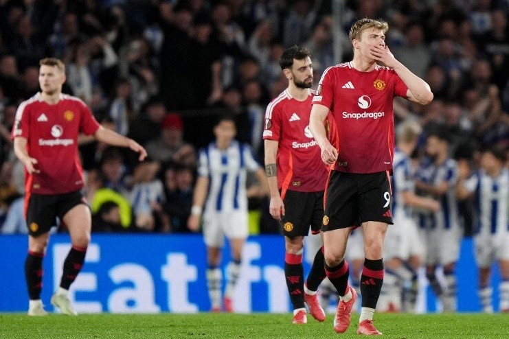 Huyền thoại Arsenal: 'MU không xứng đáng dự Champions League'