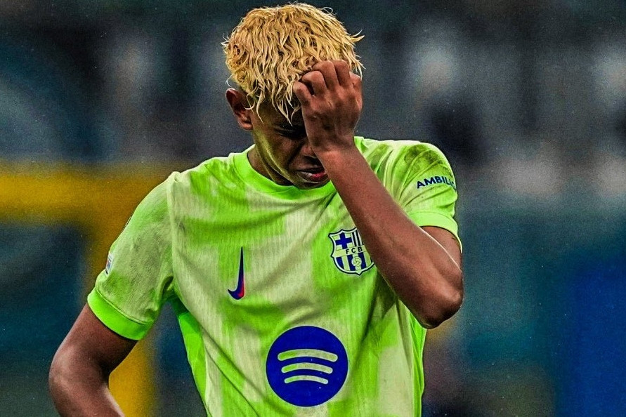Barca thua đau Inter: Lamine Yamal lại ôm hận vì đồng đội