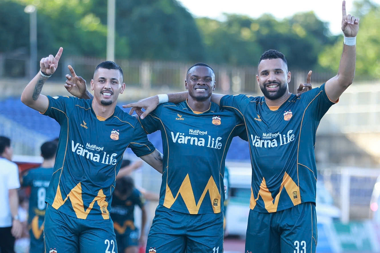 Trực tiếp bóng đá vòng 25 V-League: Đà Nẵng, SLNA lọt lưới (H1)