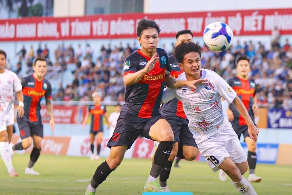 V-League: Đắt liệu có xắt ra miếng?
