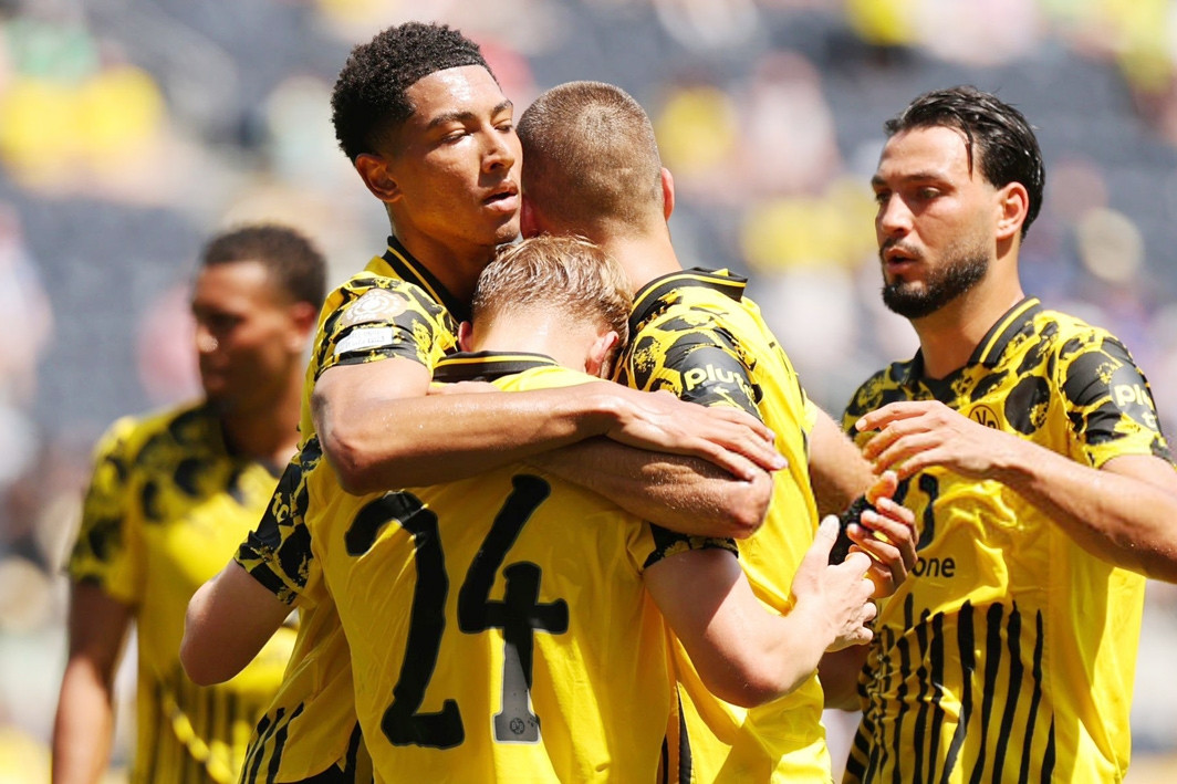 Dortmund vào vòng 1/8 FIFA Club World Cup với ngôi nhất bảng