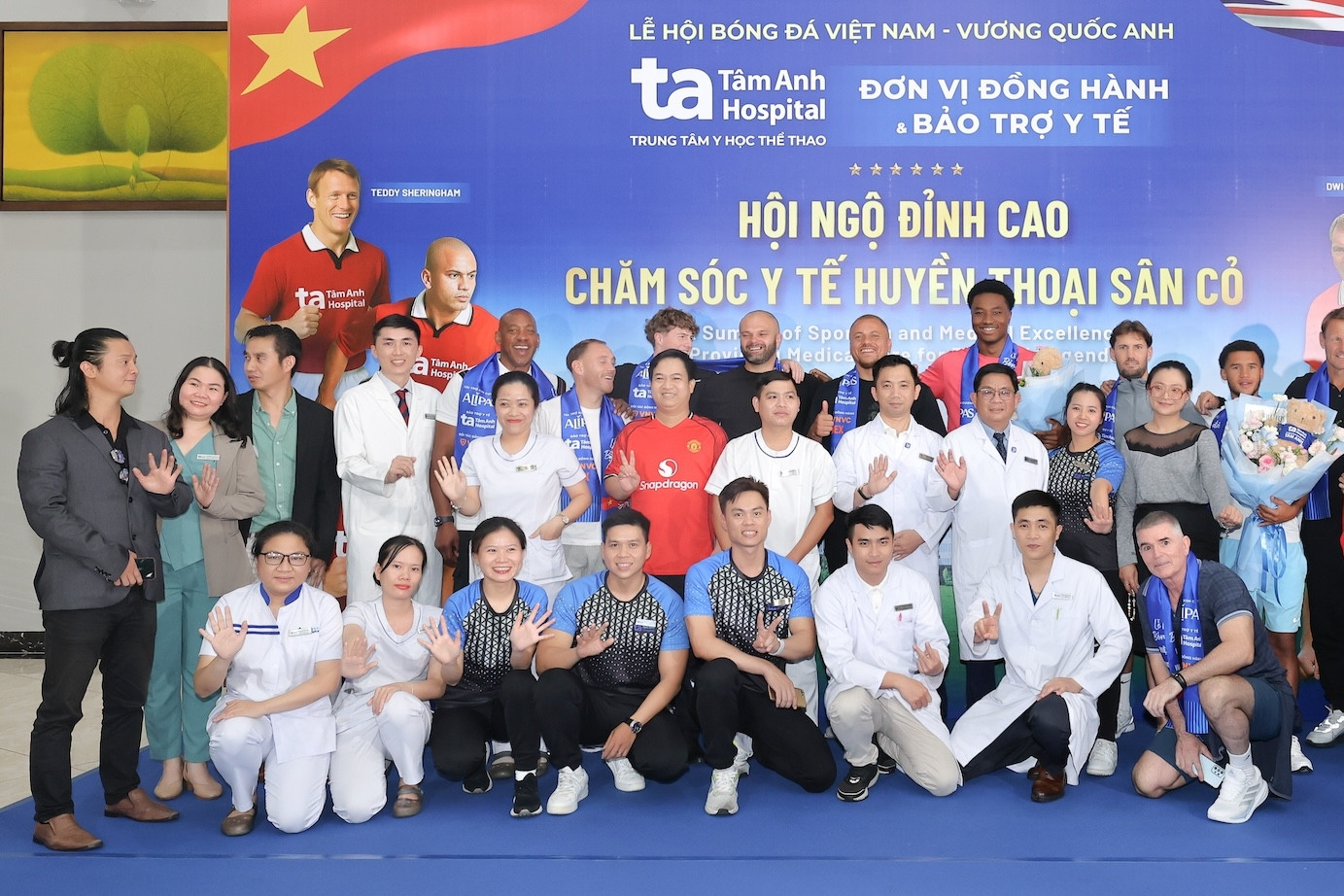 Cựu danh thủ Manchester Reds đổ bộ y học thể thao Tâm Anh