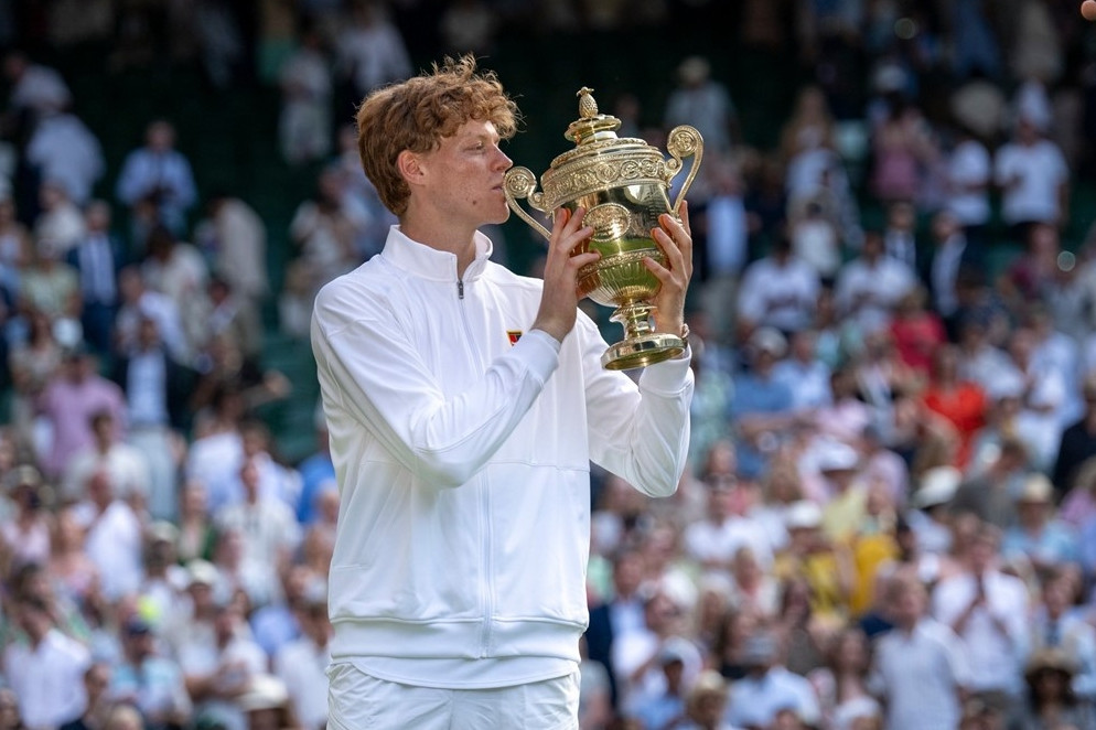 Sinner phá dớp trước Alcaraz, lần đầu đăng quang Wimbledon