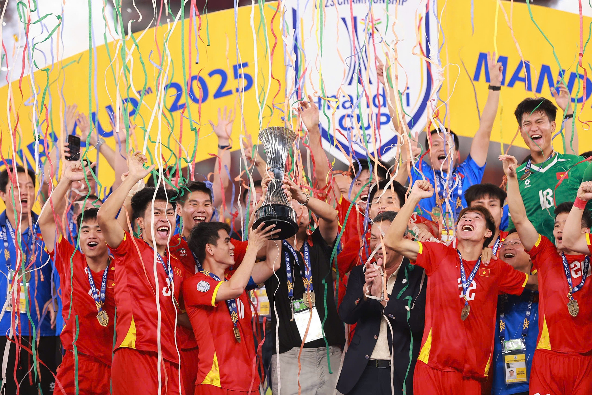 Kết quả bóng đá hôm nay 30/7: U23 Việt Nam lập hat-trick vô địch Đông Nam Á