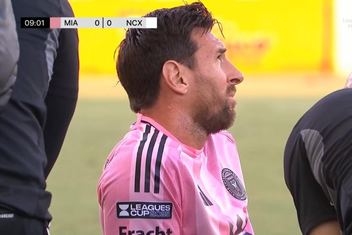 Inter Miami vào tứ kết, tái mặt vì Messi chấn thương