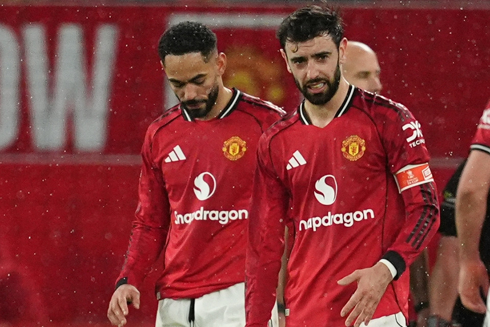 MU văng khỏi FA Cup: Ác mộng tiếp diễn dù không Ruben Amorim