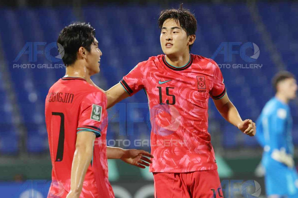Trực tiếp U23 Hàn Quốc 1-0 U23 Australia: VAR từ chối penalty (H1)