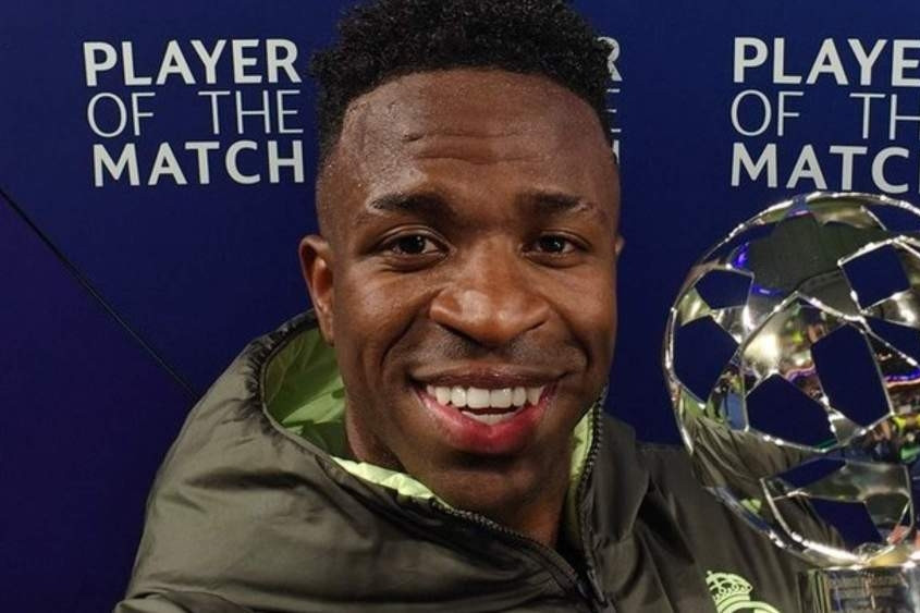 Vinicius tuyên bố nóng tương lai ở Real Madrid sau khi Xabi 'bay' ghế