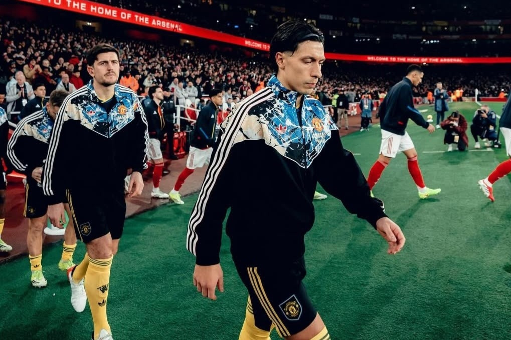 Carrick được học trò khen tới tấp, úp mở chuyển nhượng MU