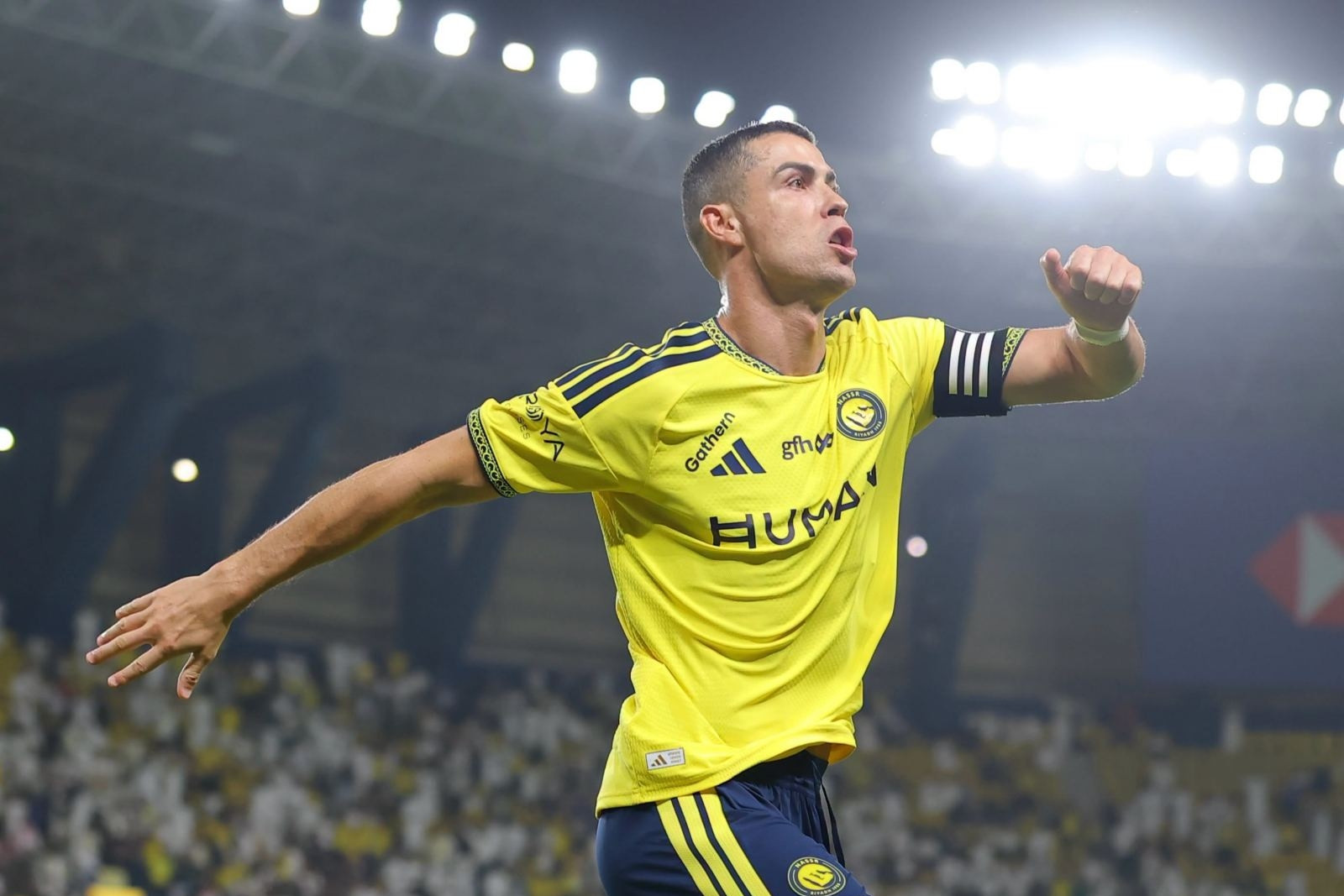 Kết quả bóng đá hôm nay 10/10: Ronaldo giúp Al Nassr thắng to