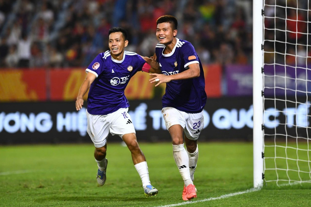 Trực tiếp bóng đá CAHN 1-2 Hà Nội FC: Đình Bắc tìm kiếm bàn gỡ
