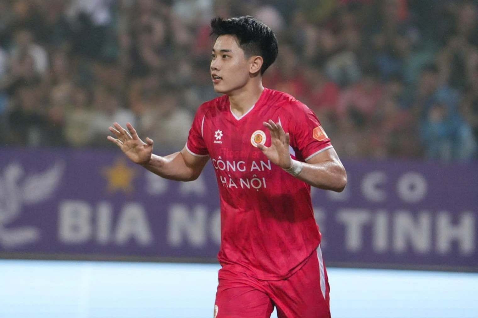 Đình Bắc ghi bàn, CAHN bị Thanh Hóa cầm hòa ở Hàng Đẫy