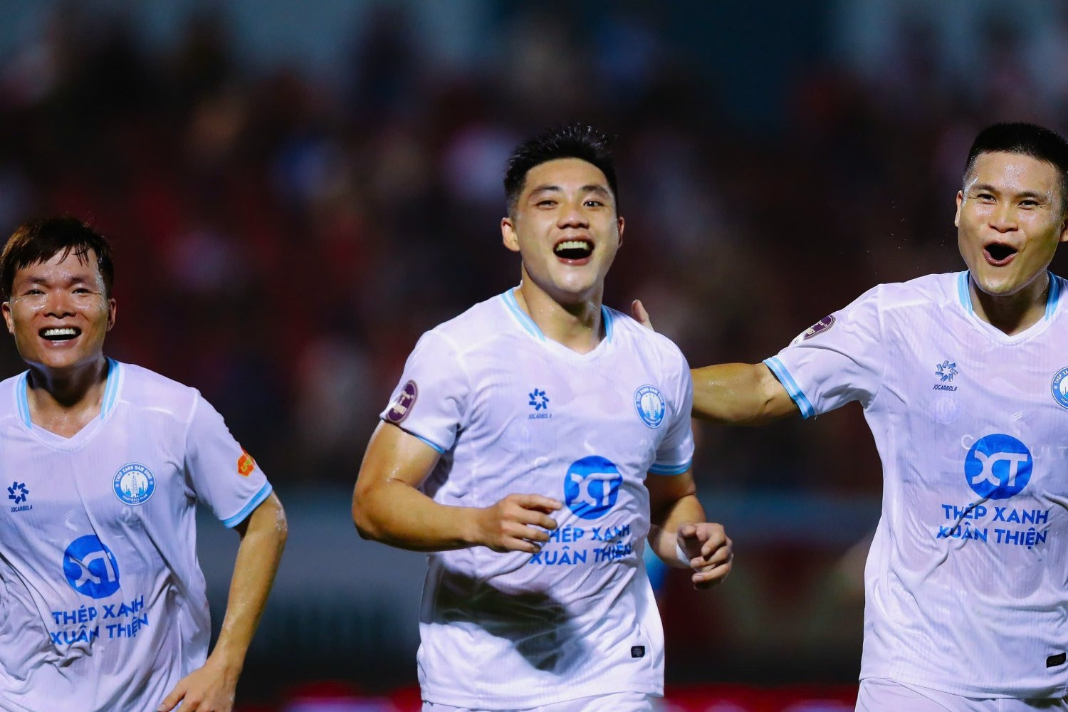 Bảng xếp hạng V-League 2026/27 - Vòng 5: Nam Định nhảy vọt