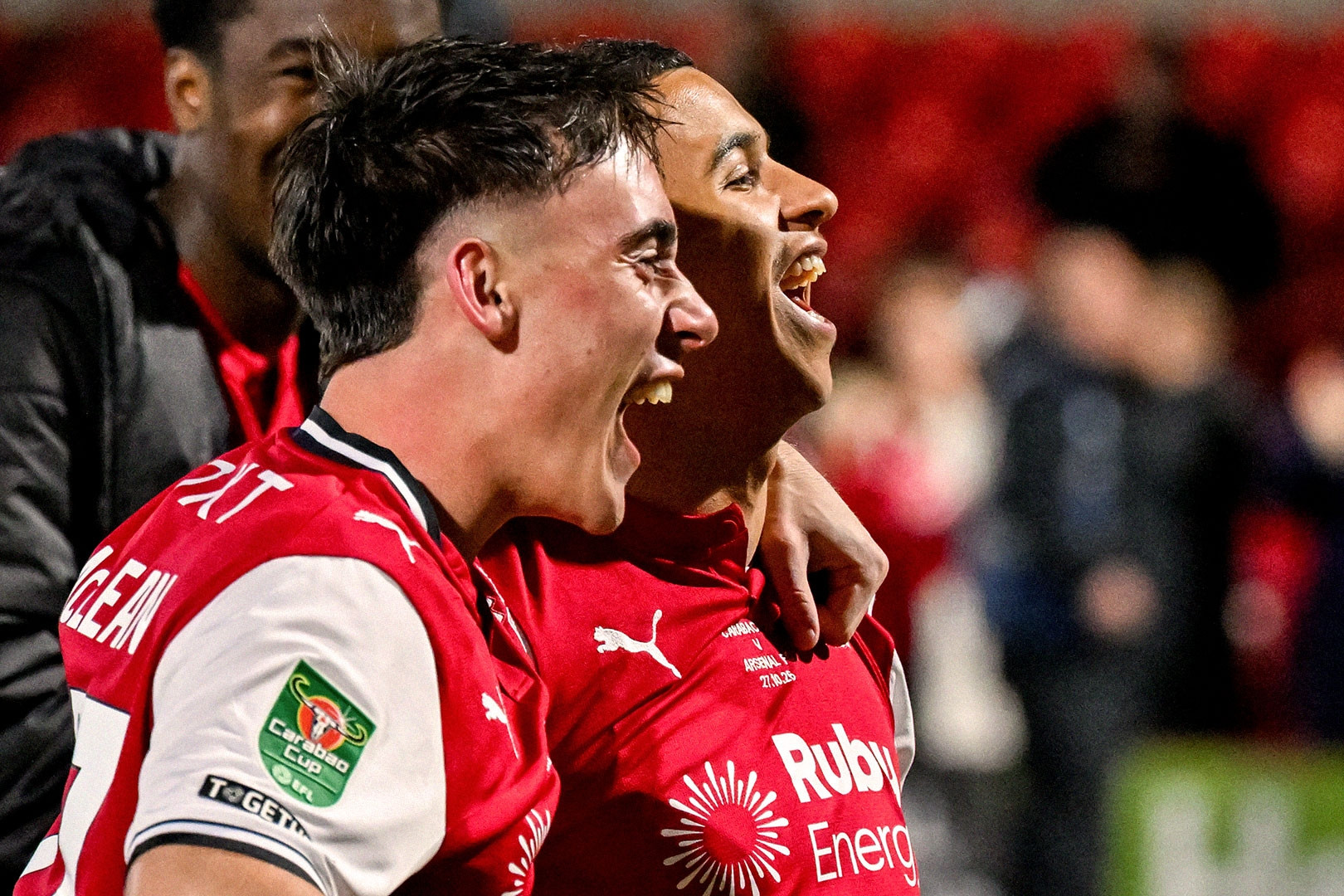 Arsenal thua đội hạng Tư: Đòn giáng cho sự ngạo nghễ