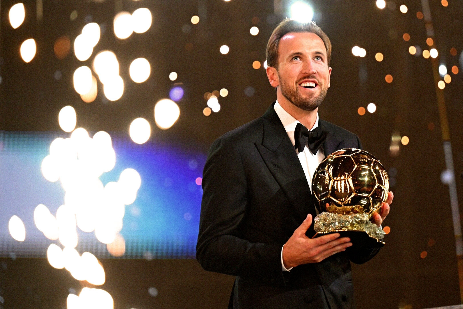 Harry Kane thắng sít sao Mbappe ở Quả bóng vàng 2026