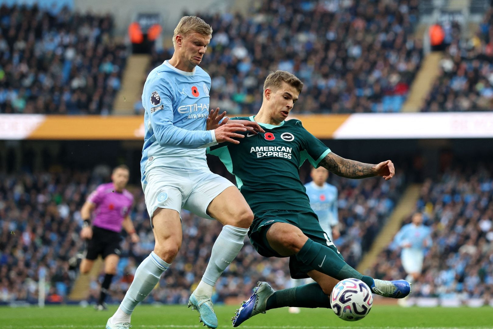 Kết quả bóng đá hôm nay 1/11: Man City thua trận lịch sử
