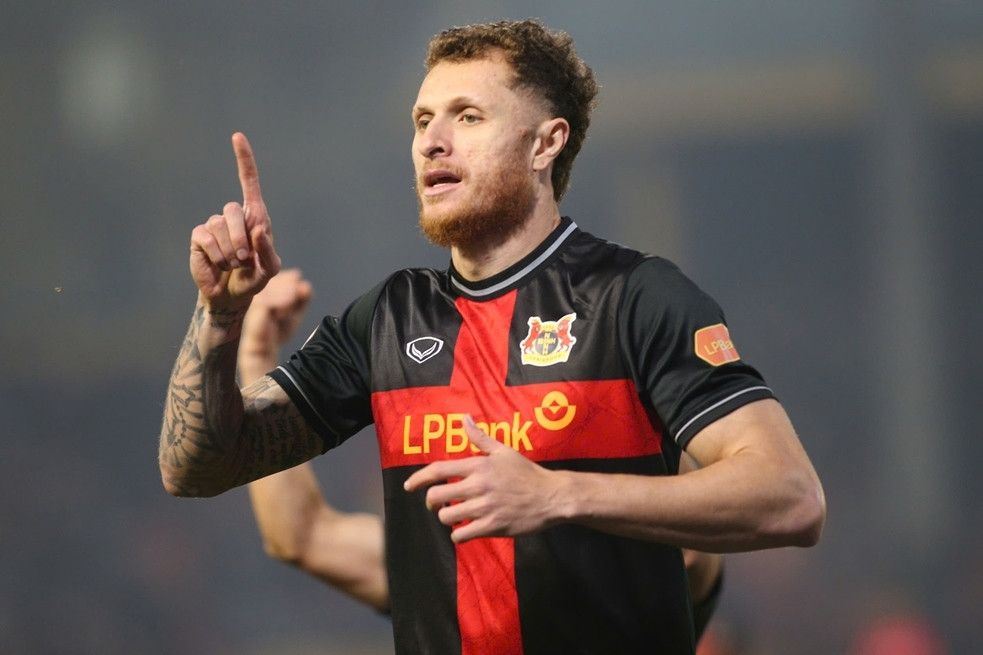 Trực tiếp bóng đá CAHN 3-1 Ninh Bình: Alan lập hat-trick, Quang Nho bị đuổi