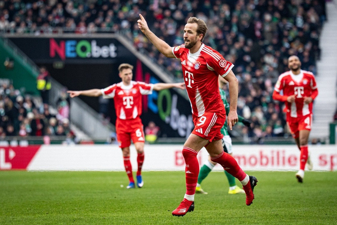Harry Kane cán mốc 500 bàn thắng, Bayern Munich thị uy sức mạnh