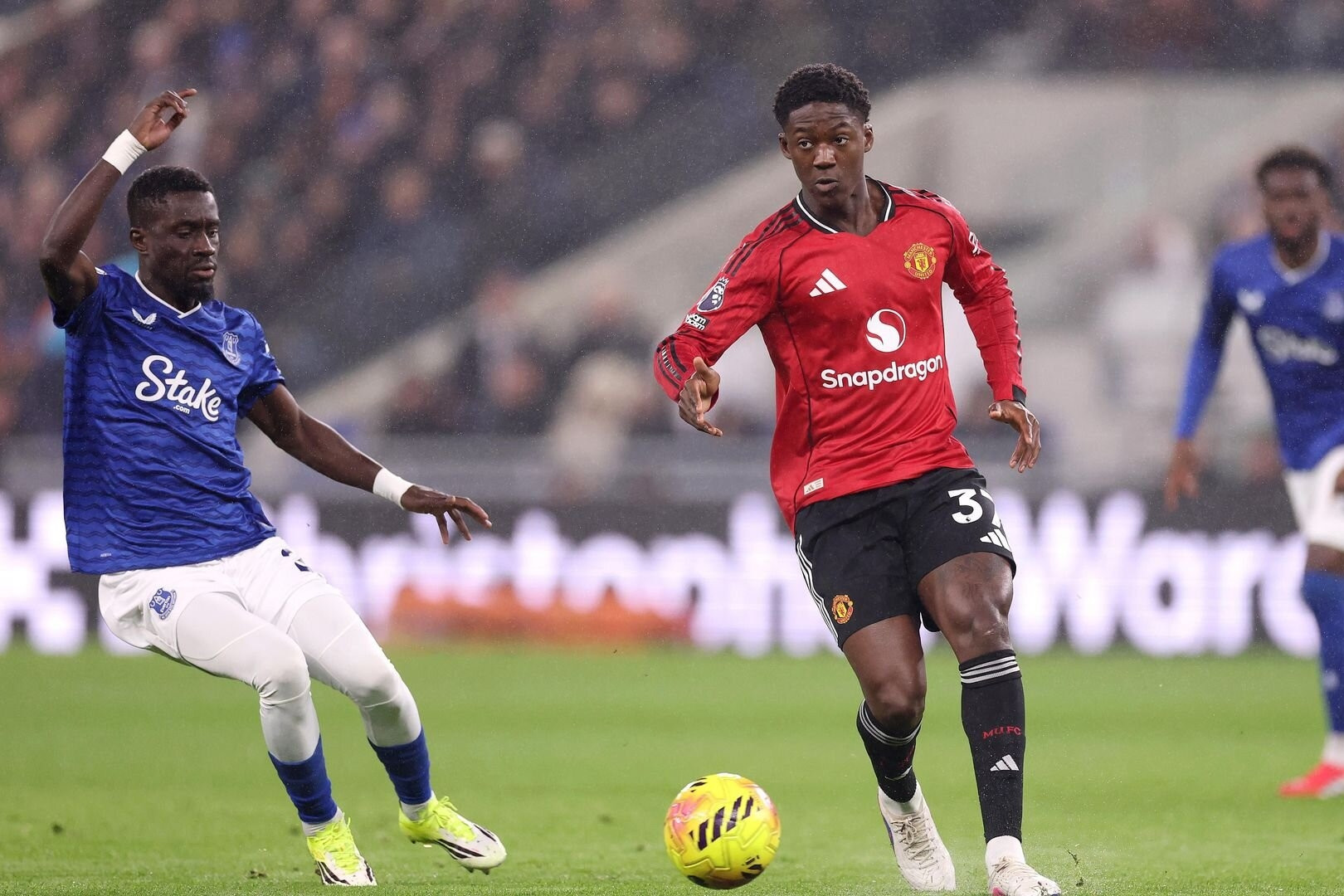 Kết quả bóng đá hôm nay 24/2: MU đòi nợ Everton