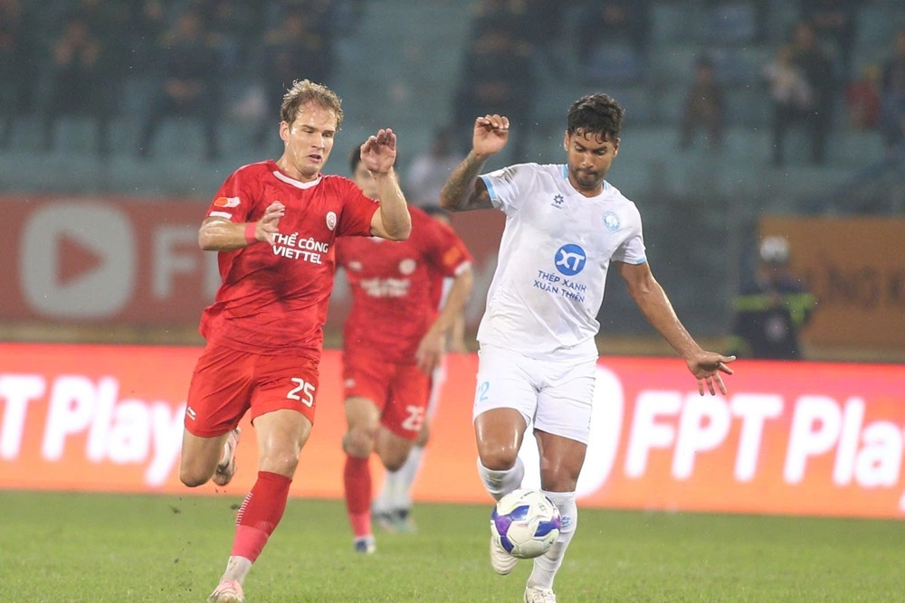 Trực tiếp bóng đá Thể Công Viettel 0-0 Nam Định: Xuân Son mờ nhạt