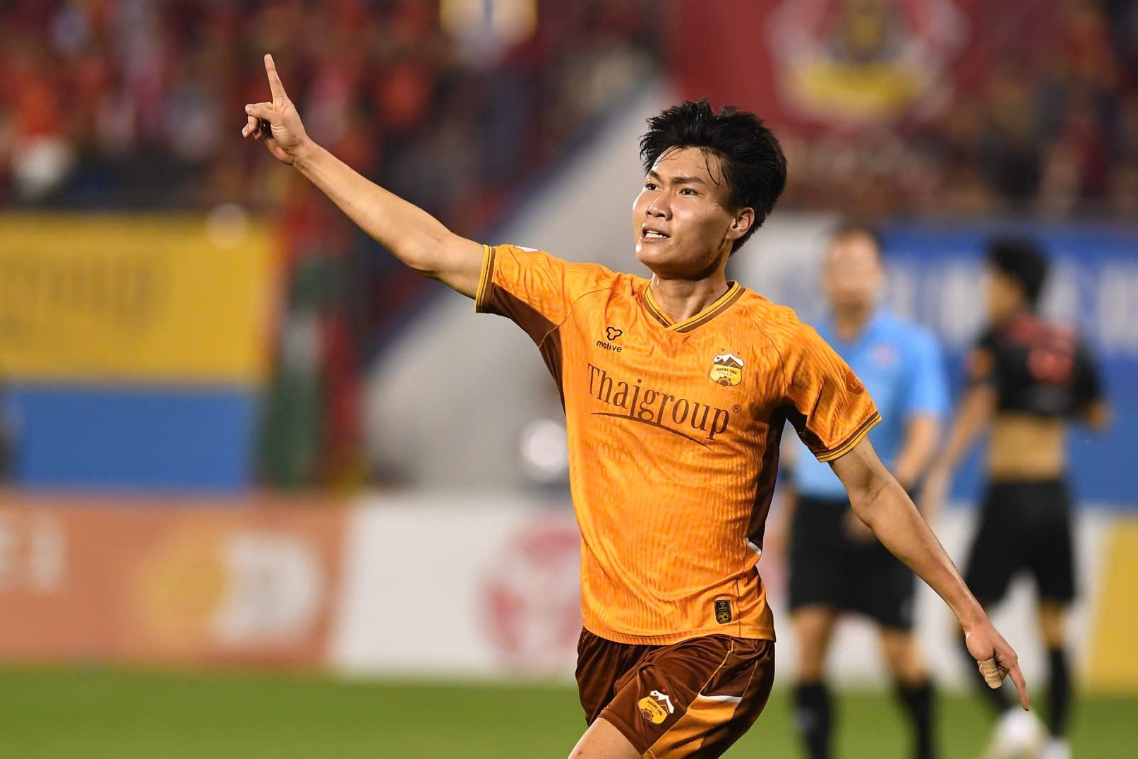 Trực tiếp bóng đá Ninh Bình 1-1 HAGL: Siêu phẩm đá phạt [H2]