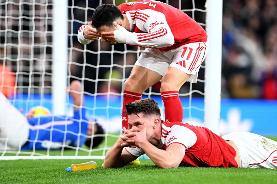 Gyokeres lập cú đúp muộn, Arsenal thắng hoành tráng