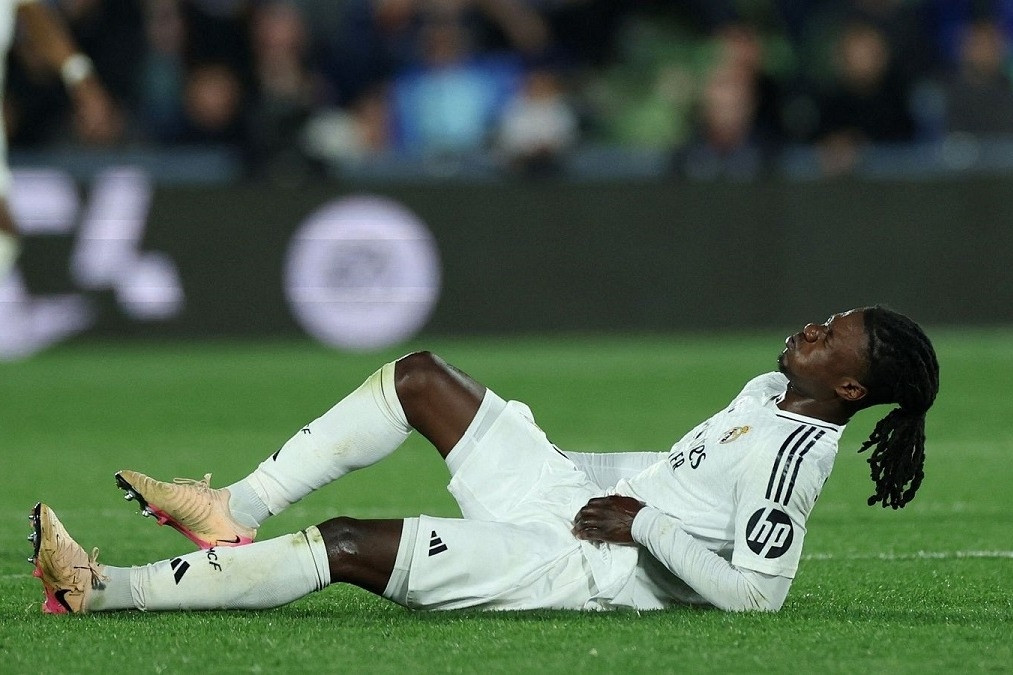 Sau Mbappe, thêm sao Real Madrid bị bác sĩ khám nhầm tai hại