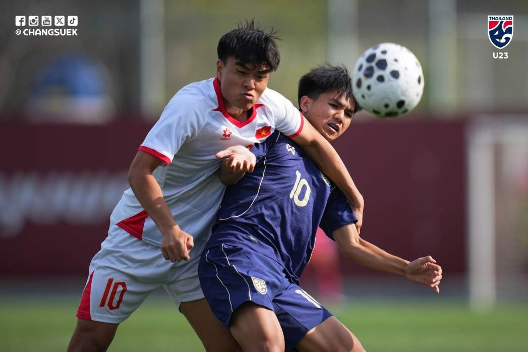 Trực tiếp bóng đá U23 Việt Nam 0-1 U23 Thái Lan: Tấn công tìm bàn gỡ