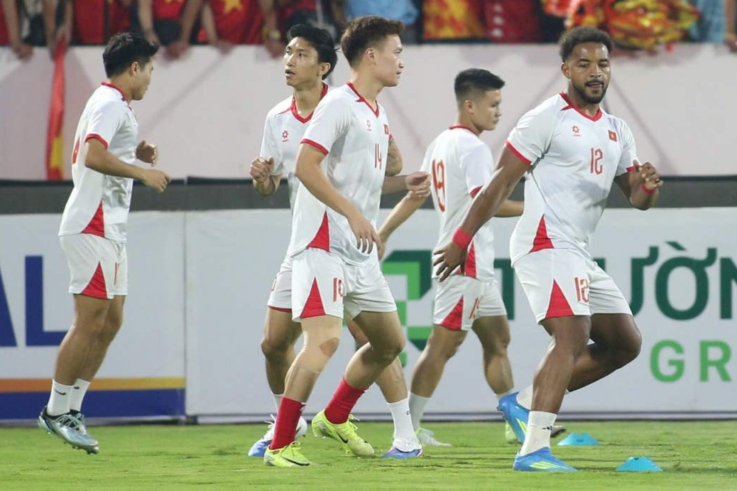 Trực tiếp bóng đá Việt Nam 0-0 Malaysia: Xuân Son, Hoàng Hên đá chính