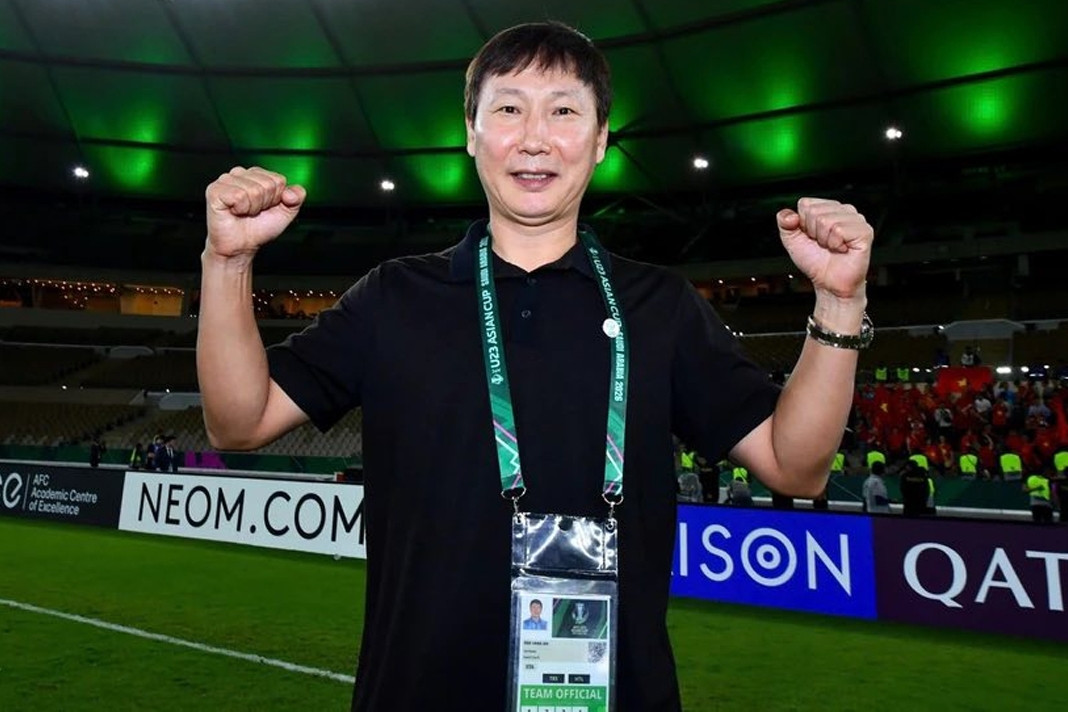 HLV Kim Sang Sik bỏ Asiad, chọn giải đấu 'đặc biệt' của FIFA?
