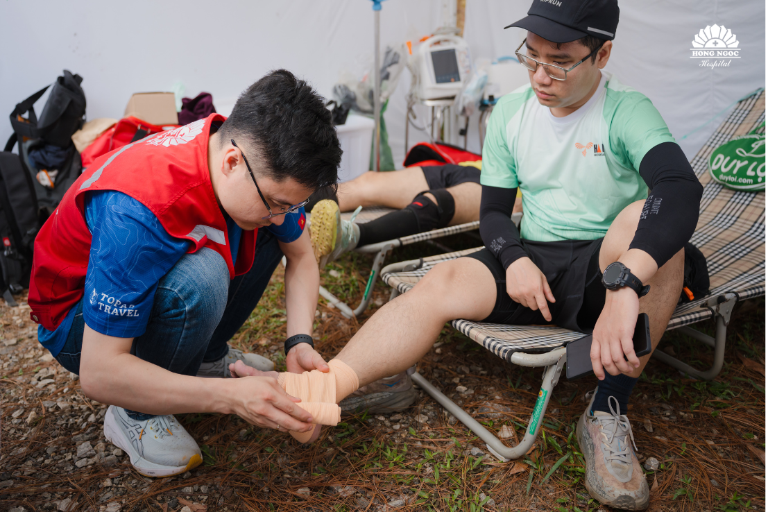 BVĐK Hồng Ngọc bảo trợ y tế tại giải chạy Hanoi Mountain Trail