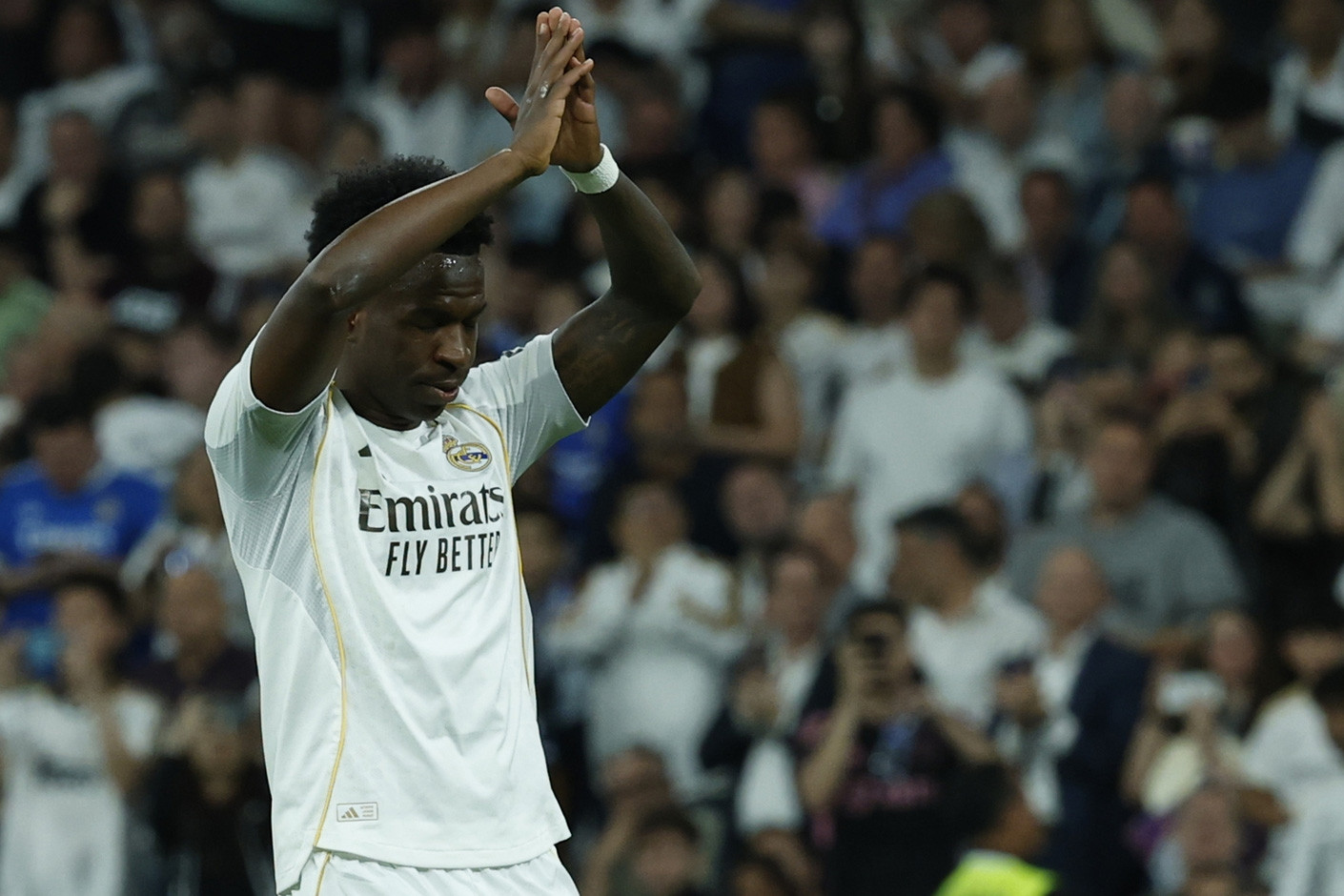 Real Madrid thắng trong la ó: Không thể tha thứ cho các triệu phú