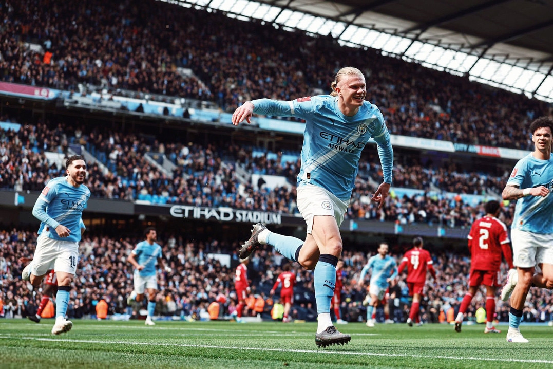 Trực tiếp Man City 2-0 Liverpool: Haaland lập cú đúp (H2)