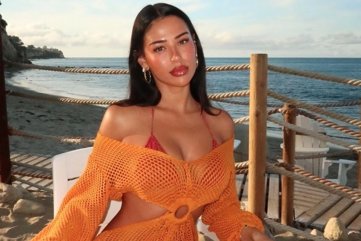 Jude Bellingham bất mãn HLV Arbeloa, may có bạn gái giúp… hạ hỏa