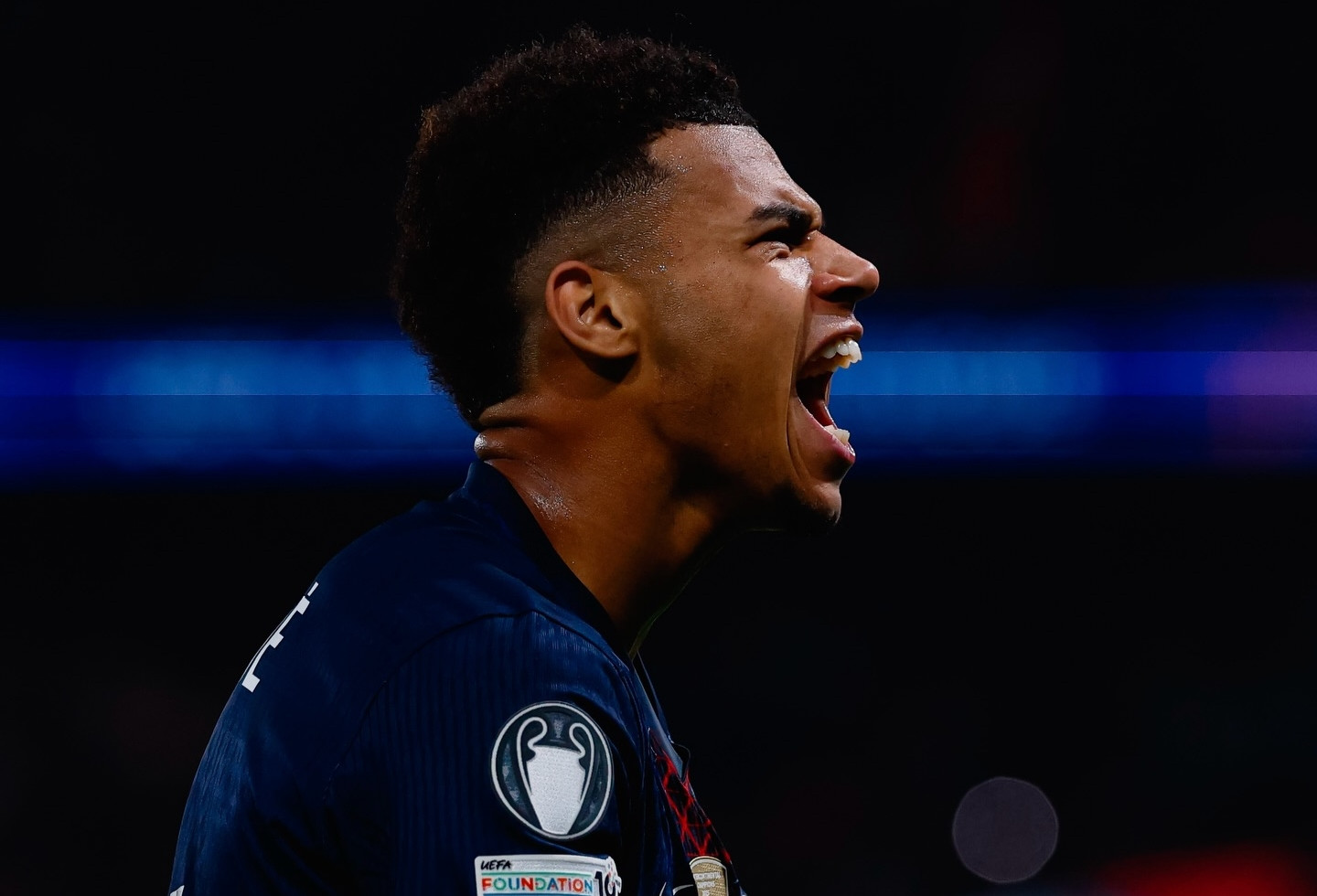 Trực tiếp bóng đá PSG 1-0 Liverpool: Dembele bỏ lỡ khó tin
