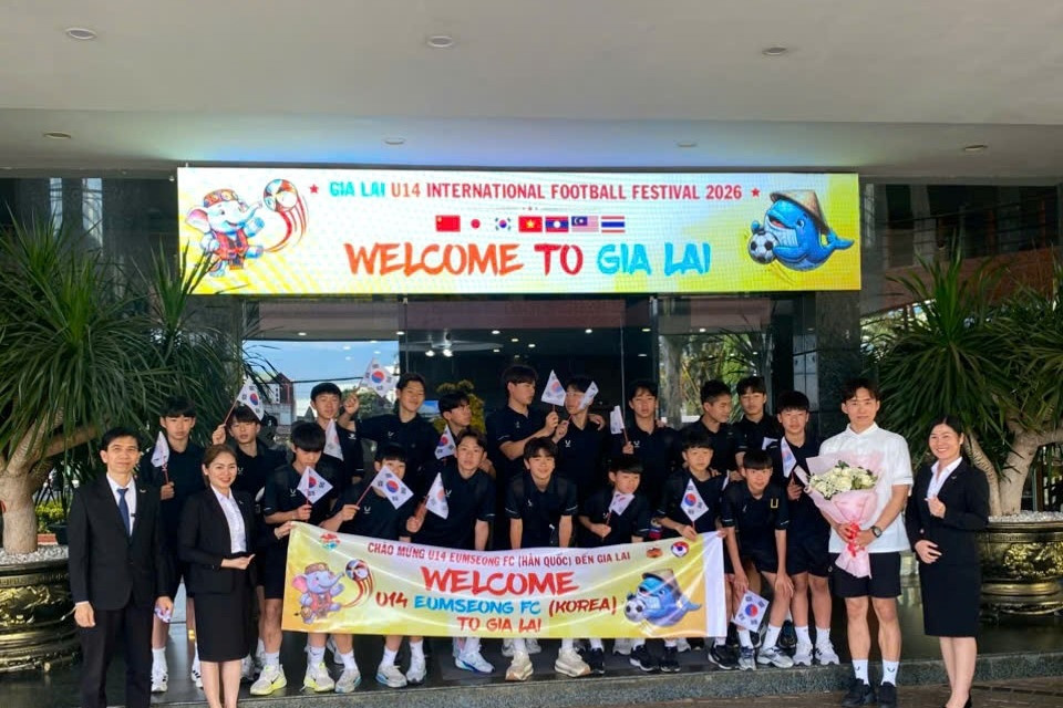 12 đội bóng U14 trong nước và quốc tế tranh tài tại Gia Lai