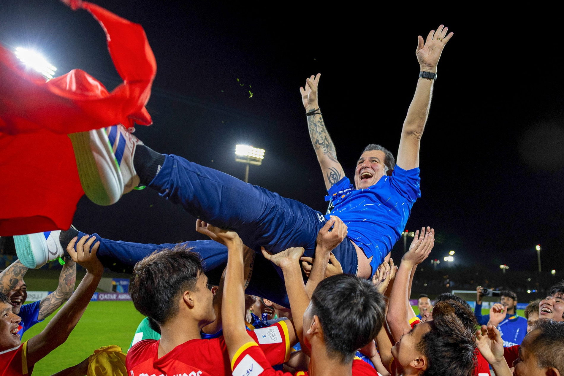 U17 Việt Nam đi World Cup, HLV Cristiano Roland nói lời gan ruột