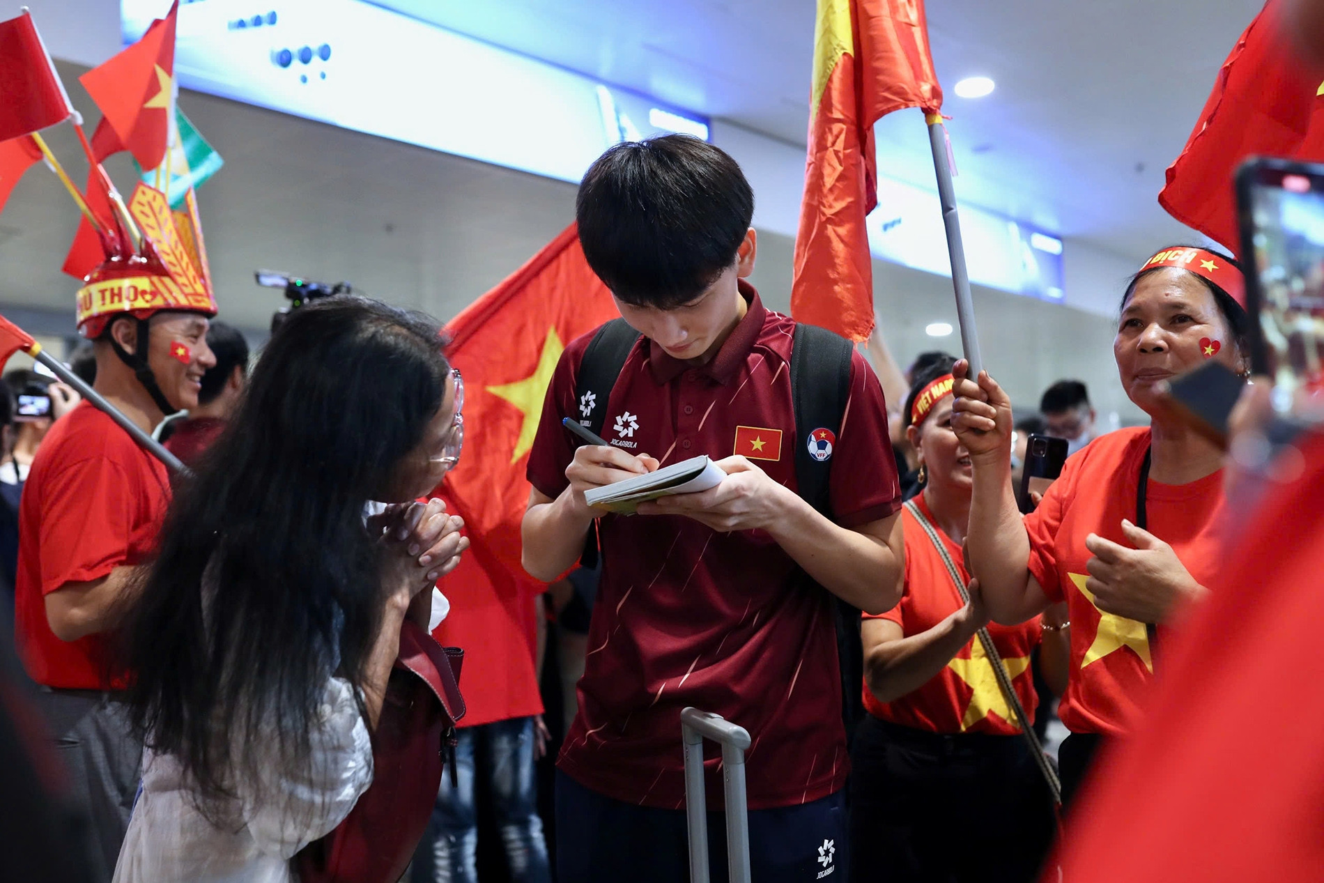 U17 Việt Nam dự World Cup: Ánh hào quang và áp lực tuổi 16