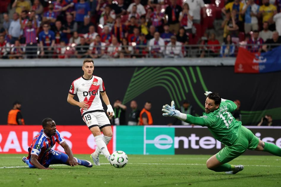Trực tiếp Crystal Palace 1-0 Vallecano: Mateta lập đại công (H2)