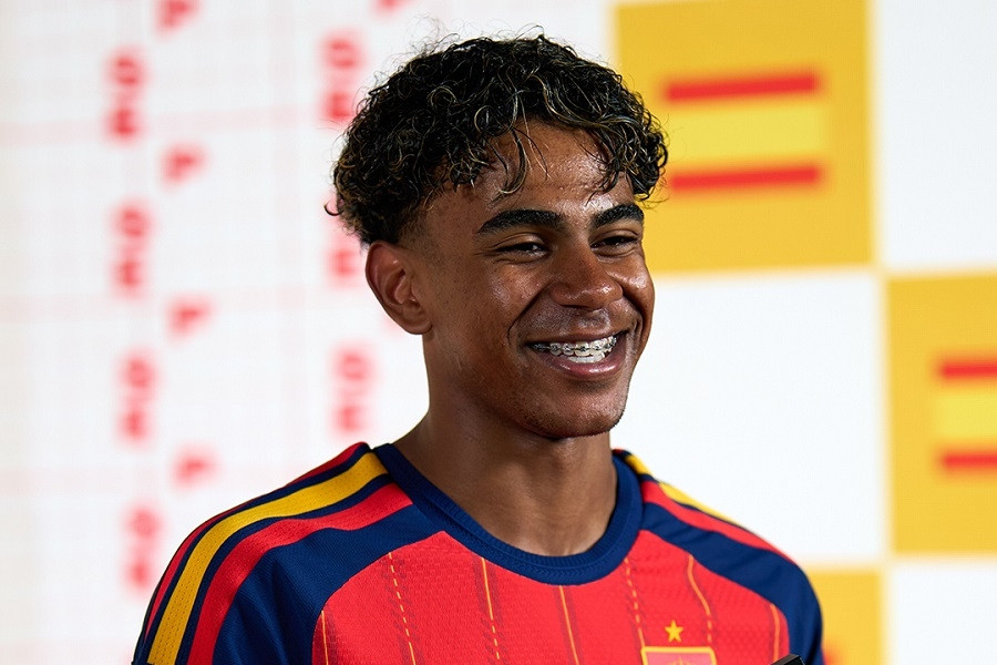 Lamine Yamal được khen trước World Cup đến chính chủ cũng ngại