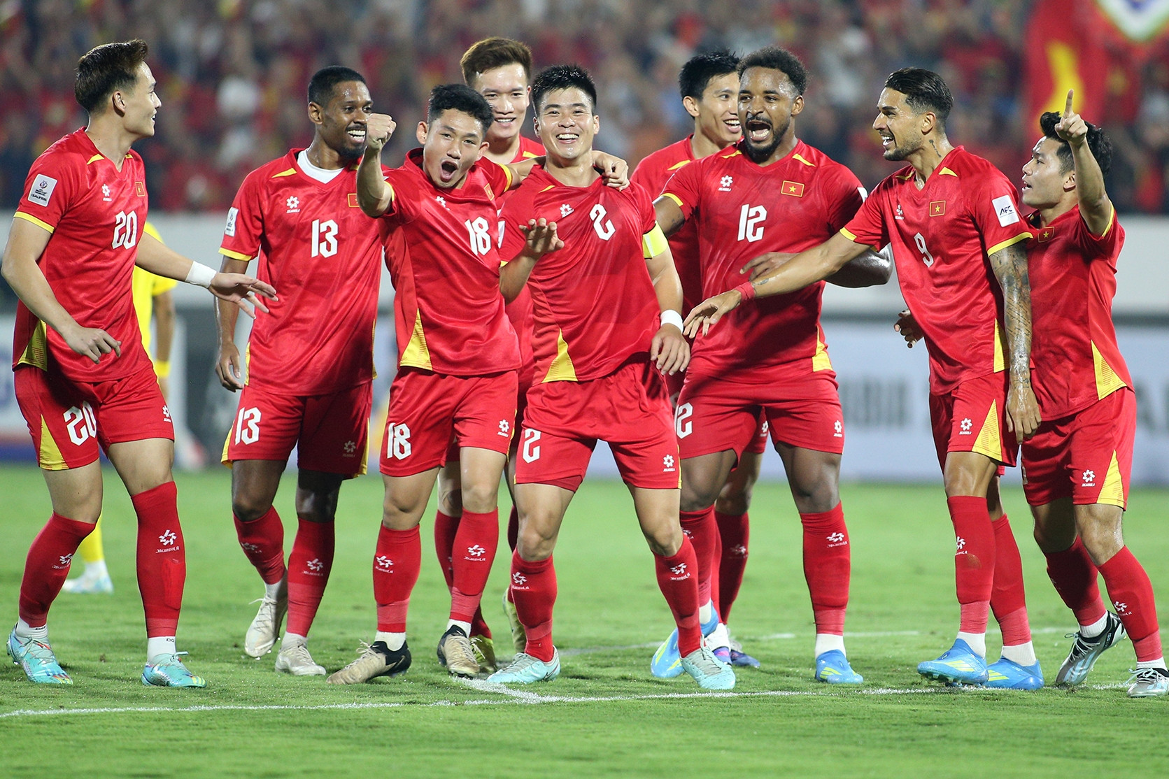 Tuyển Việt Nam hội quân trong mùa World Cup