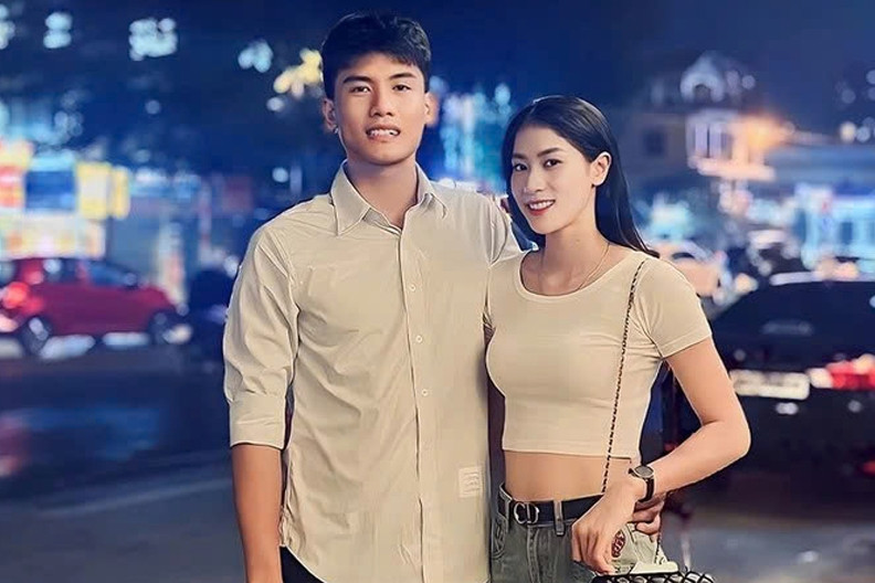 Hoa khôi bóng chuyền Kiều Trinh hạnh phúc bên bạn trai cao 1m92