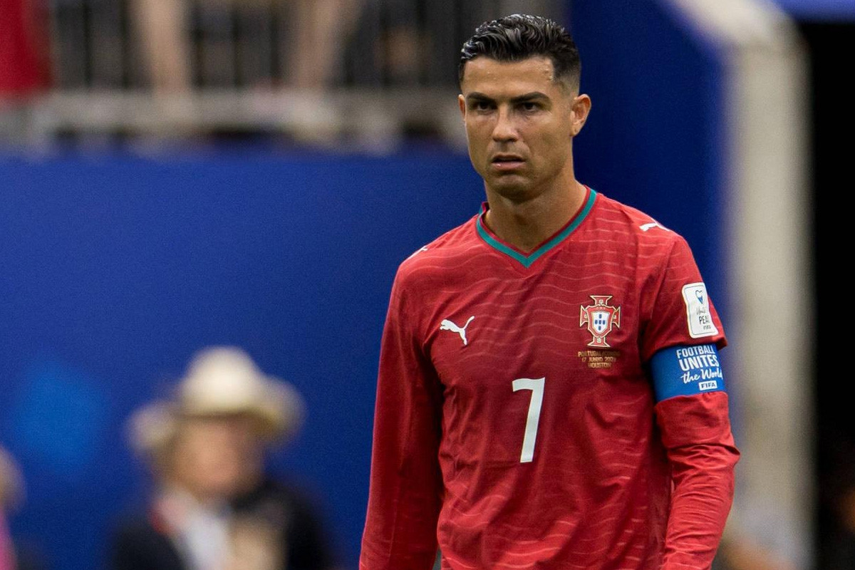 Bồ Đào Nha đấu Uzbekistan: Khi tất cả chống lại Ronaldo