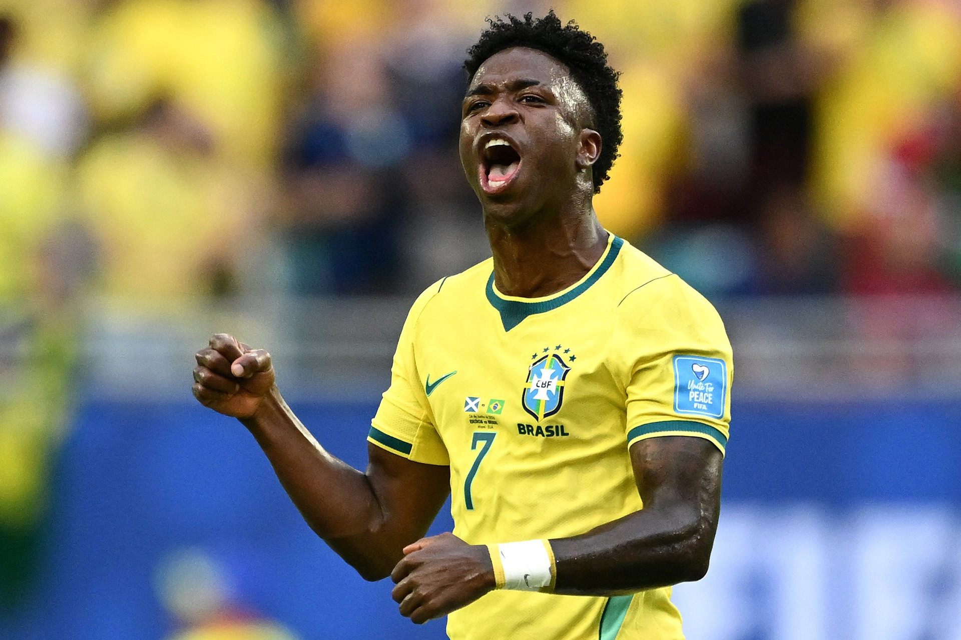 Brazil thắng Scotland 3-0: Vinicius và samba từ hành tinh khác