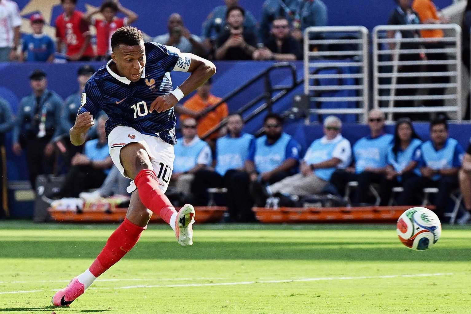Top ghi bàn tại World Cup 2026: Mbappe đòi lại ngôi số 1 từ Messi