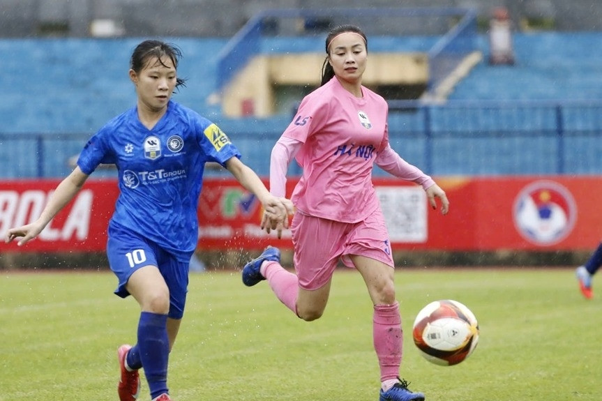 Hà Nội I được… ông trời giúp, vẫn bỏ lỡ cơ hội bắt kịp TP.HCM I