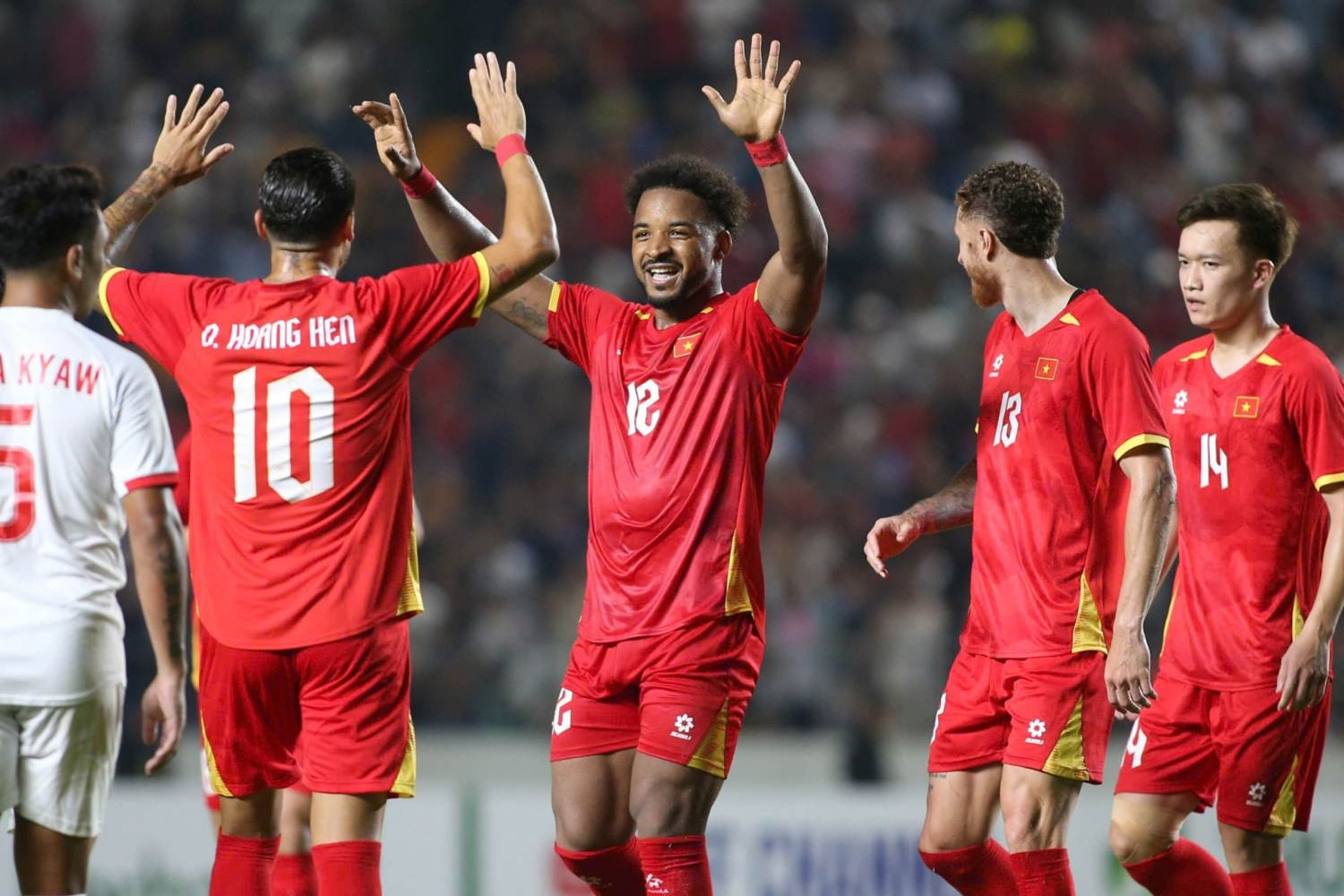 Tuyển Việt Nam thắng đậm Myanmar trước ASEAN Cup 2026