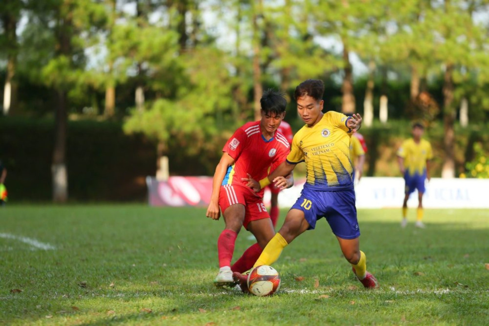 Xác định 8 đội bóng vào tứ kết U17 quốc gia 2026