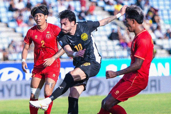 Trực tiếp Myanmar 1-2 Malaysia: Tấn công tìm bàn gỡ (H2)